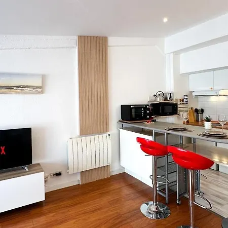 Paisible & Lumineux - Coeur De La Apartman